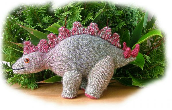 STEGOSAURUS Dinosaur toy knitting pattern