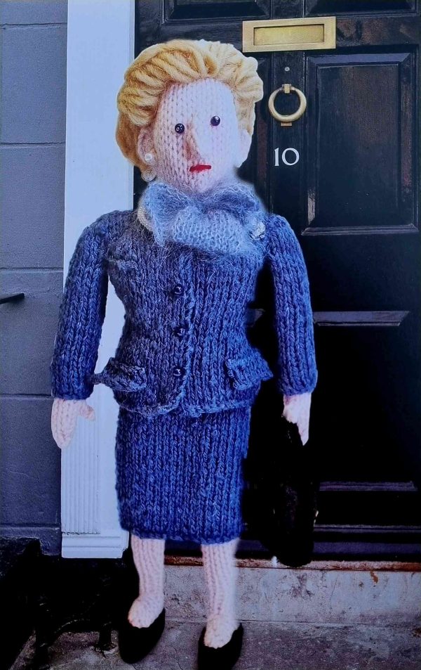 KNIT YOUR OWN BRITAIN by Jackie Holt and Ruth Bailey - Image 6