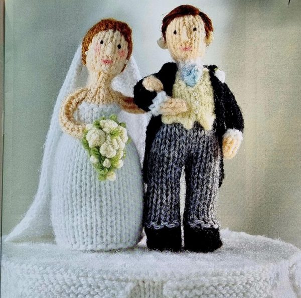 ALAN DART Wedding Cake toy knitting pattern